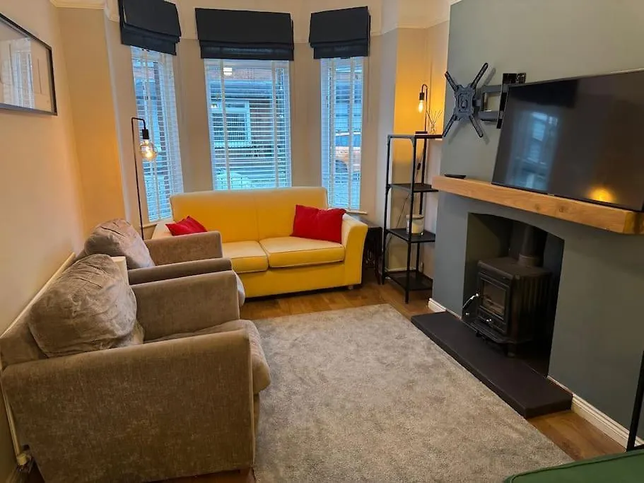 Holiday home Stylish, Spacious And Central 4 Bedroom House Belfast