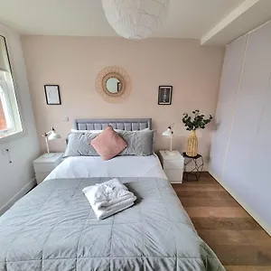 urban-stay-london-city-apartments.brighton-hotels-england.com/